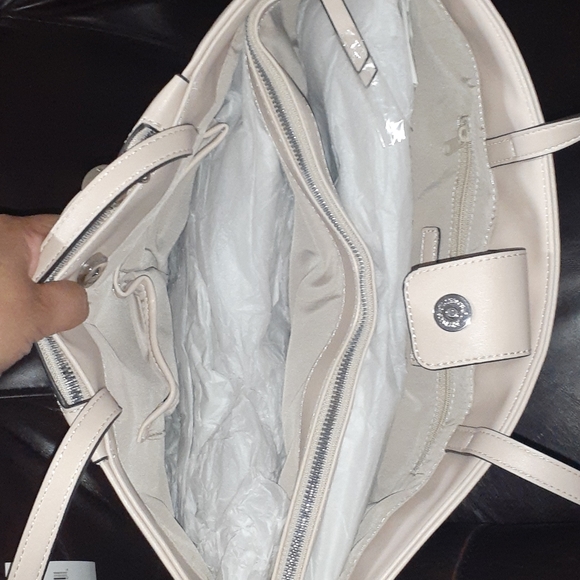 Nine west blush color Purse - Picture 8 of 16